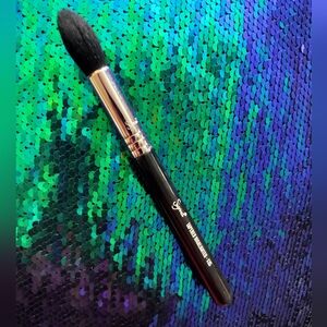 Sigma beauty tapered highlighter face makeup brush F35